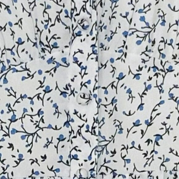 Sienna Sky - V-Neck, Short Sleeve, White/Blue Floral Short Dress - Size S - Picture 7 of 7